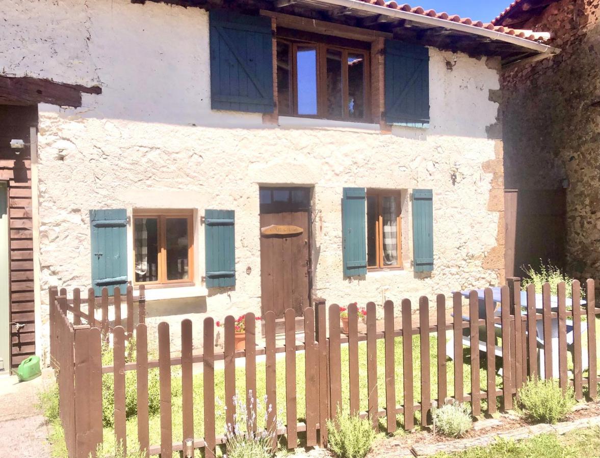Les Verges Gites Exideuil-sur-Vienne Εξωτερικό φωτογραφία
